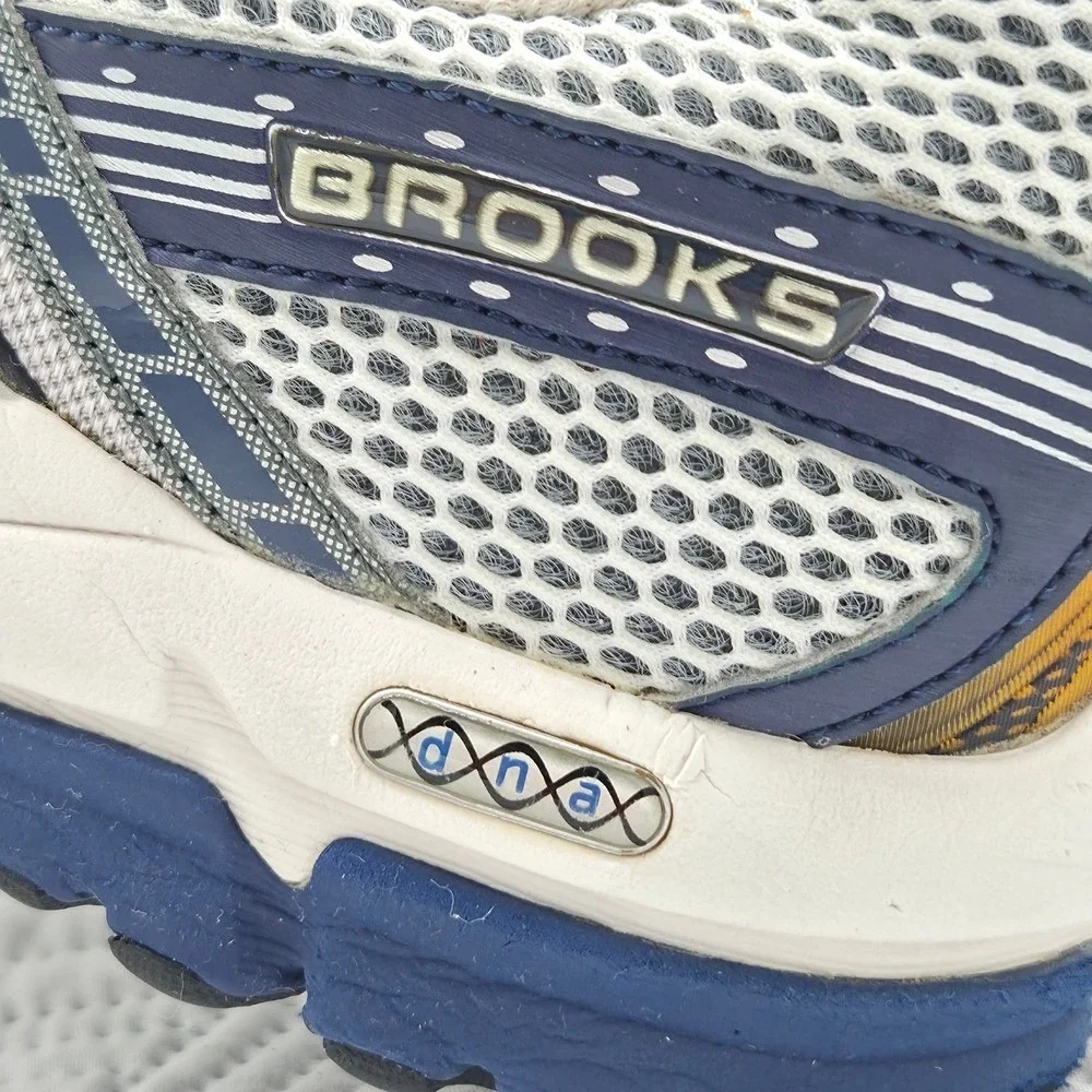 Brooks Shoes Athletic Men Blue, White And Gold Run Casual Length-12.5
